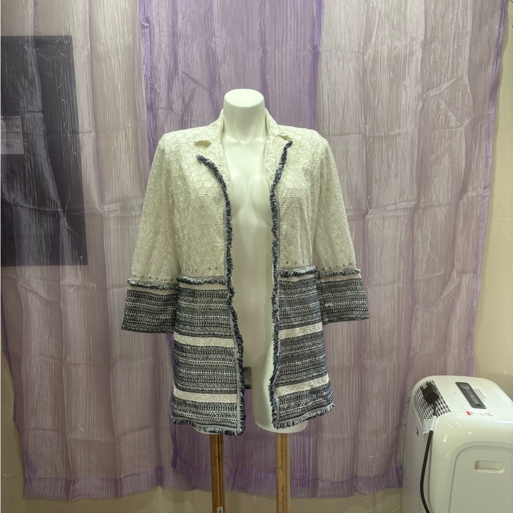 Chico’s Textured Open Front Cardigan Jacket in White & Blue #7